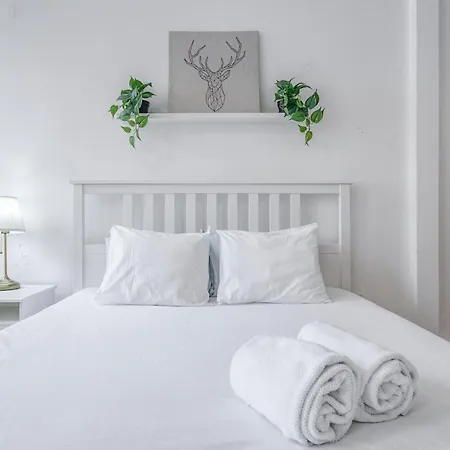 Apartamento Travel & Live Alegria 248 *