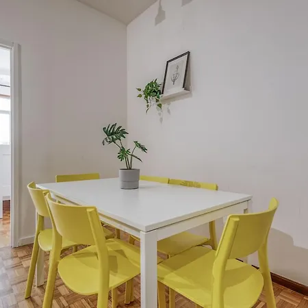 Apartamento Travel & Live Alegria 248