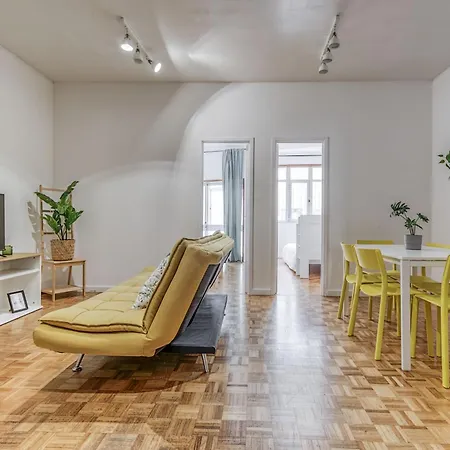 Apartamento Travel & Live Alegria 248