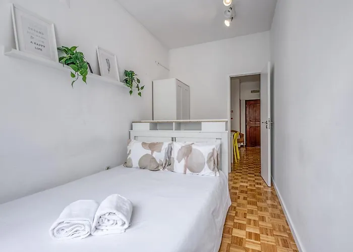 Travel & Live Alegria 248 Oporto